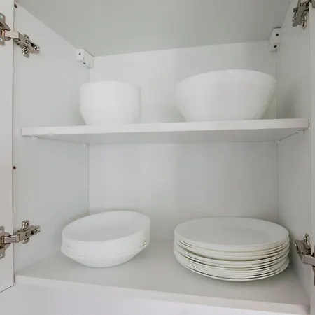 Tolstov - 1 Or 3 - 20 Min Messe Dus And Old Town Dus Düsseldorf