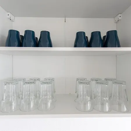 Apartmán Tolstov - 1 Or 3 - 20 Min Messe Dus And Old Town Dus *