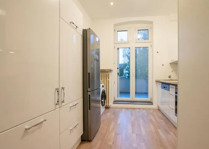 Tolstov - 1 Or 3 - 20 Min Messe Dus And Old Town Dus Apartament Düsseldorf