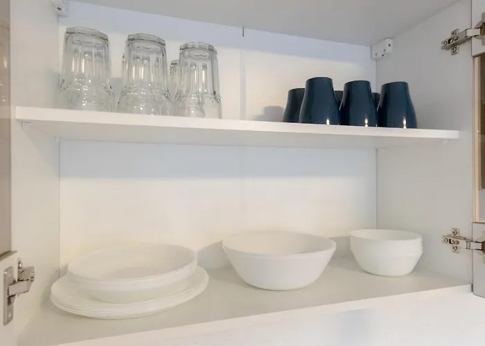 Apartament Tolstov - 1 Or 3 - 20 Min Messe Dus And Old Town Dus *