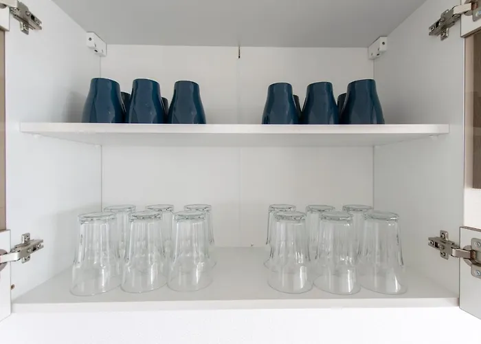 Apartament Tolstov - 1 Or 3 - 20 Min Messe Dus And Old Town Dus *