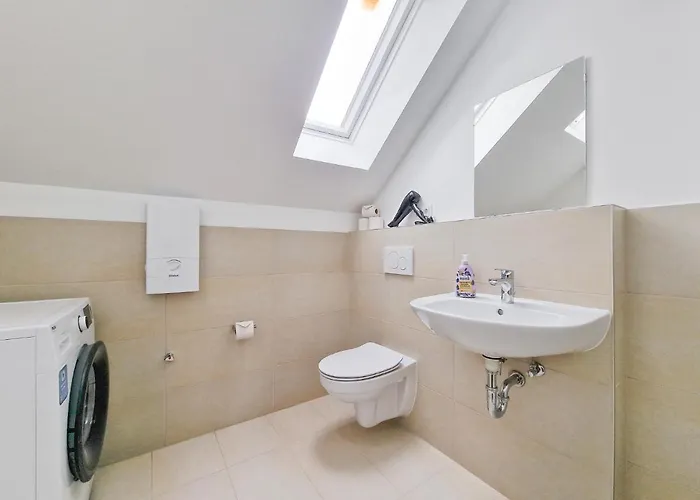 Tolstov - 1 Or 3 - 20 Min Messe Dus And Old Town Dus Apartment *